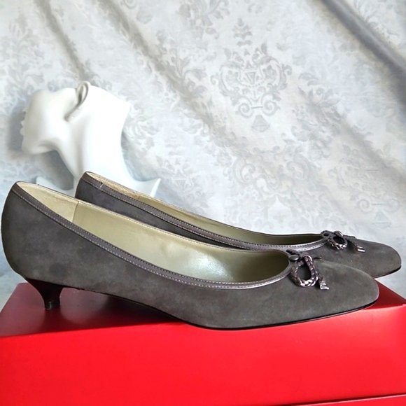 Ann Taylor Leather Shoes, Size 8.5. NWOT - Picture 3 of 8